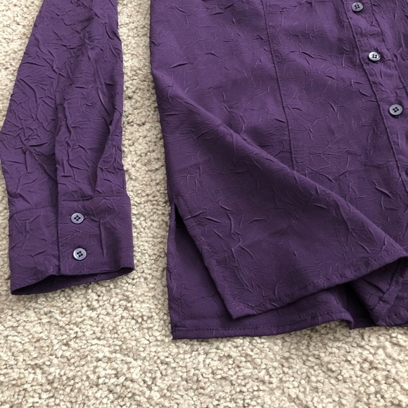 Croft & Barrow Plum Crinkle Fabric Button Up Shirt Womens S - Picture 3 of 12